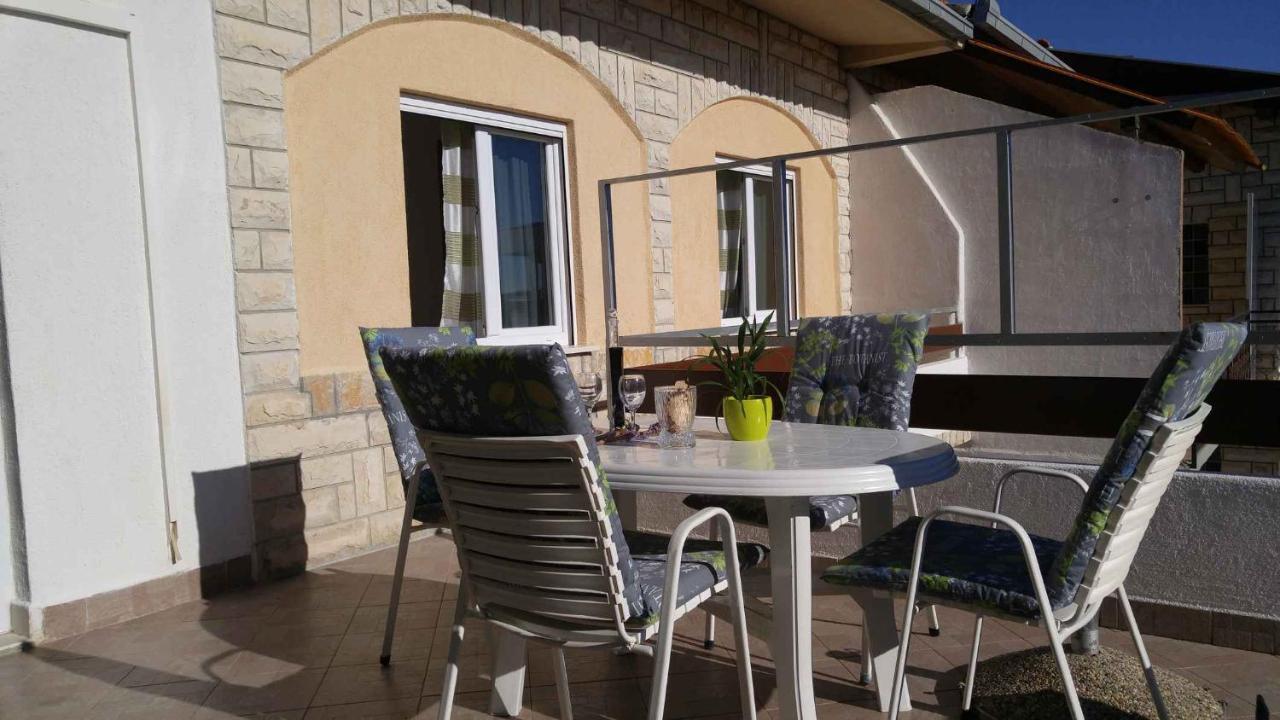 Vera Apartment 1 Rogoznica  Pokój zdjęcie